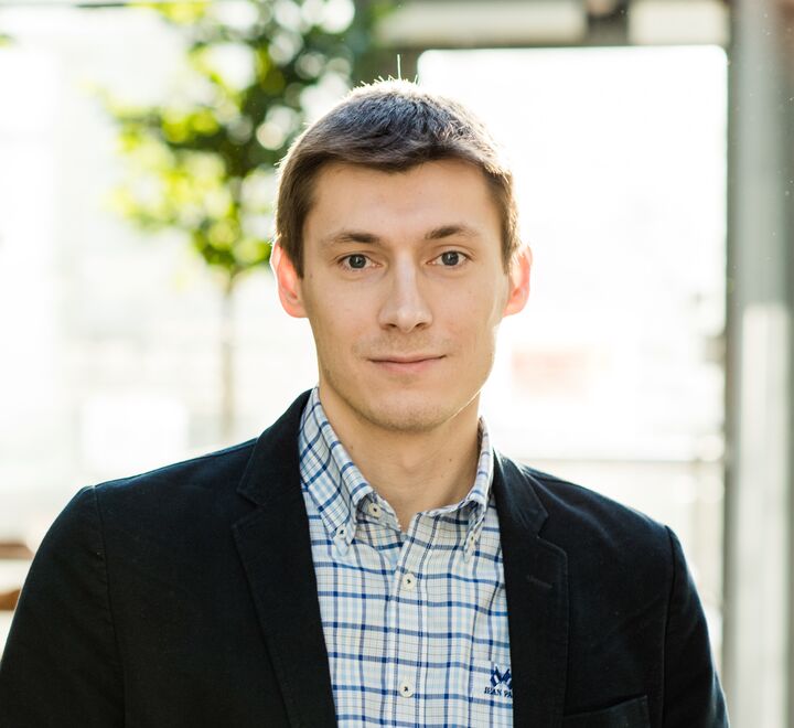 Former student Viacheslav Lurkov